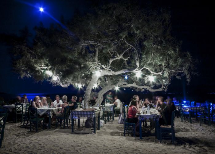 Naxos tavern Socrates Baltagiannis shutterstock