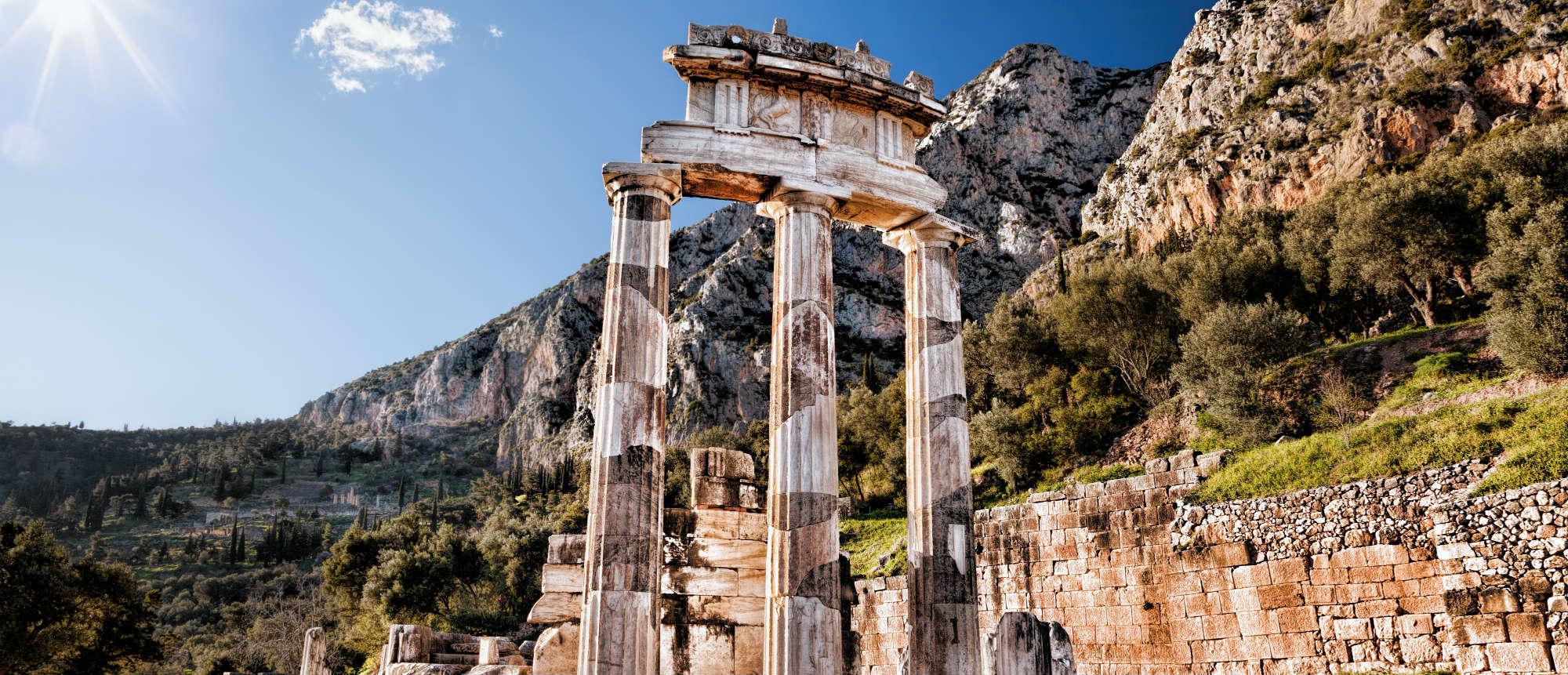 From Athens: Delphi Archaeological Site Full-Day Guided Trip