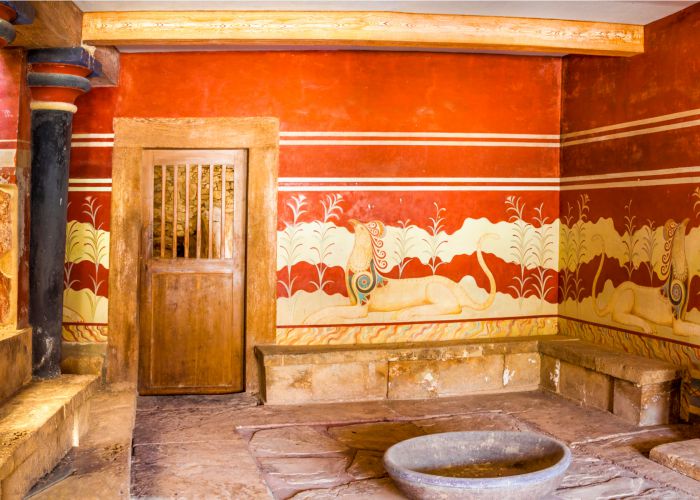 Everything You Need to Know About Knossos Palace