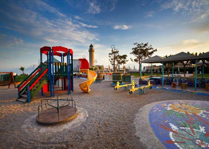 playground park Milan Gonda shutterstock