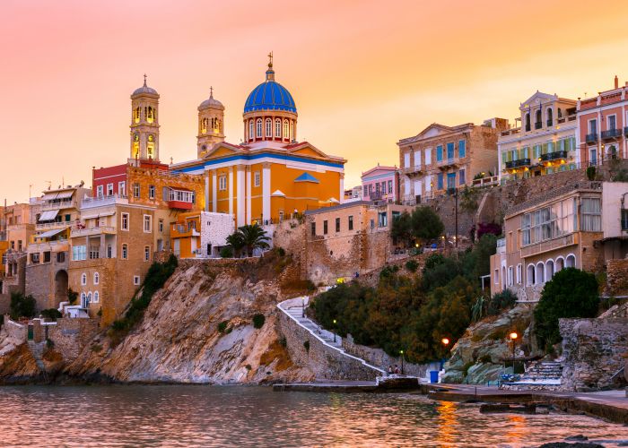 Syros Milan Gonda Shutterstock
