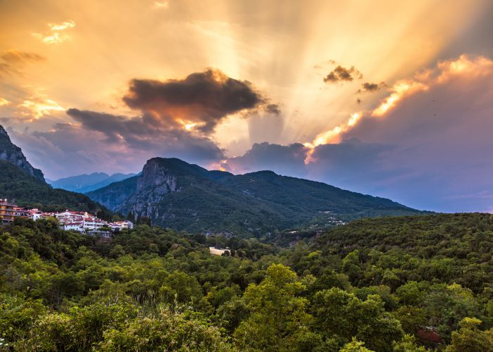 mount olympus S F shutterstock