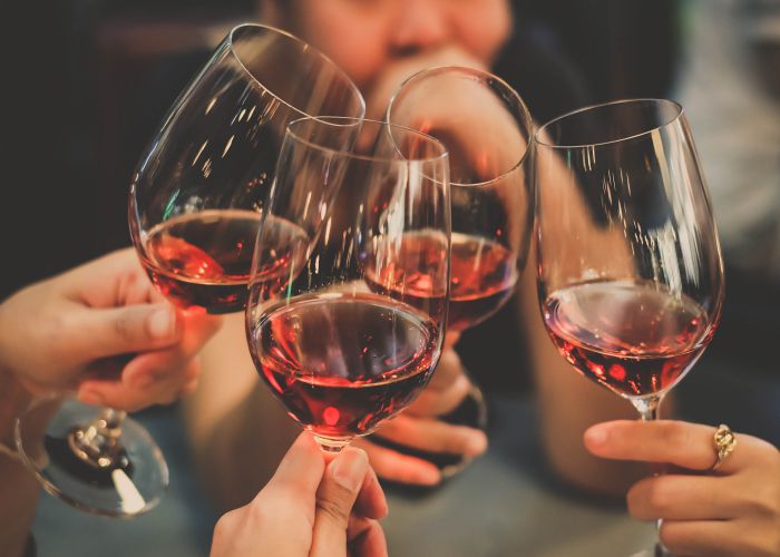 wine cheers