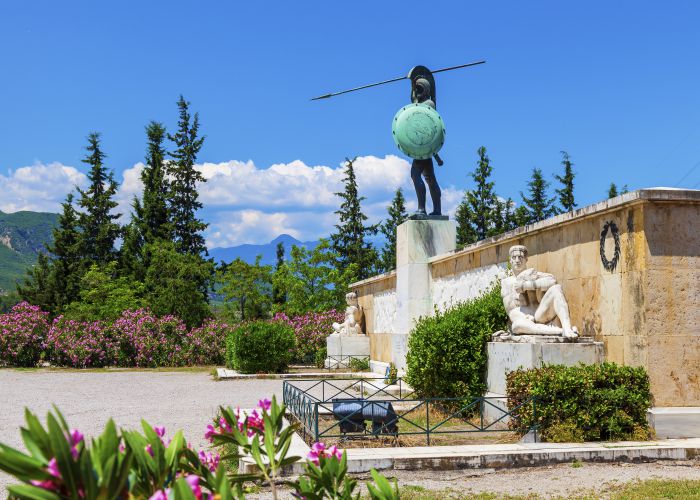 Leonidas statu thermopylae Anastasios71 shutterstock