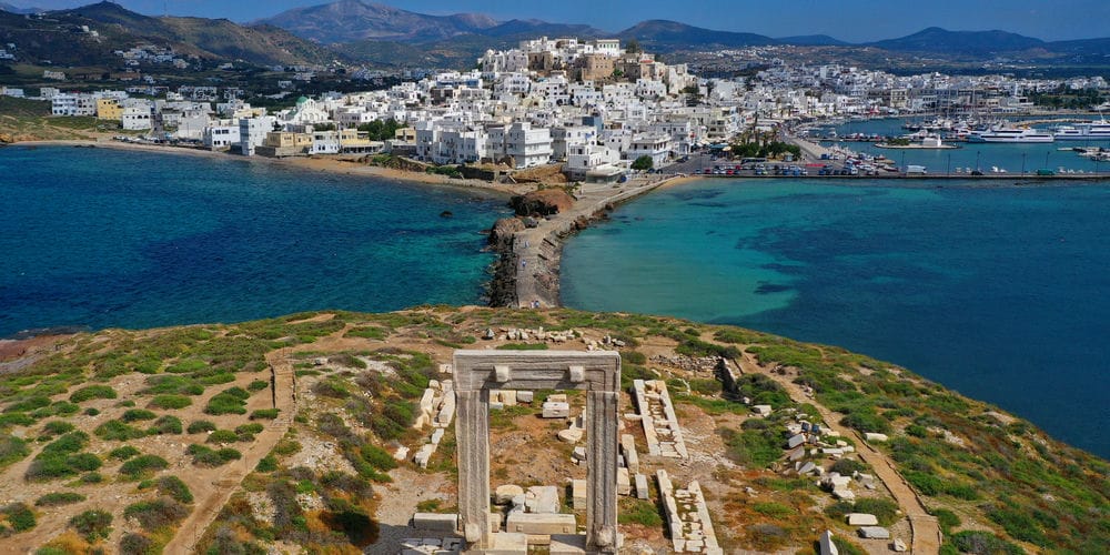 images/blog/images/Greek-islands-blog/athens-to-naxos/athens-to-naxos-intro_copy.jpg