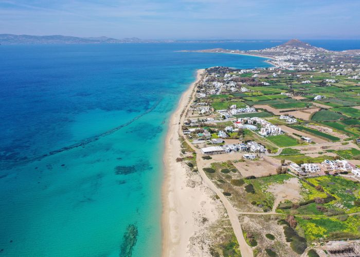 naxos plaka beach