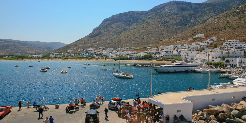 images/blog/images/Intro-Images/Greek-Islands/sifnos-kamares-port.jpg