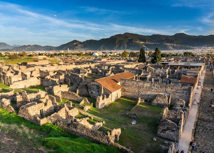 pompeii italy