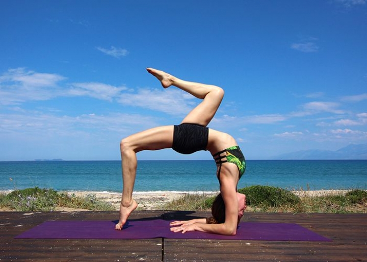 Yoga holidays in Greece - credits: kudoslifeexperiences.com
